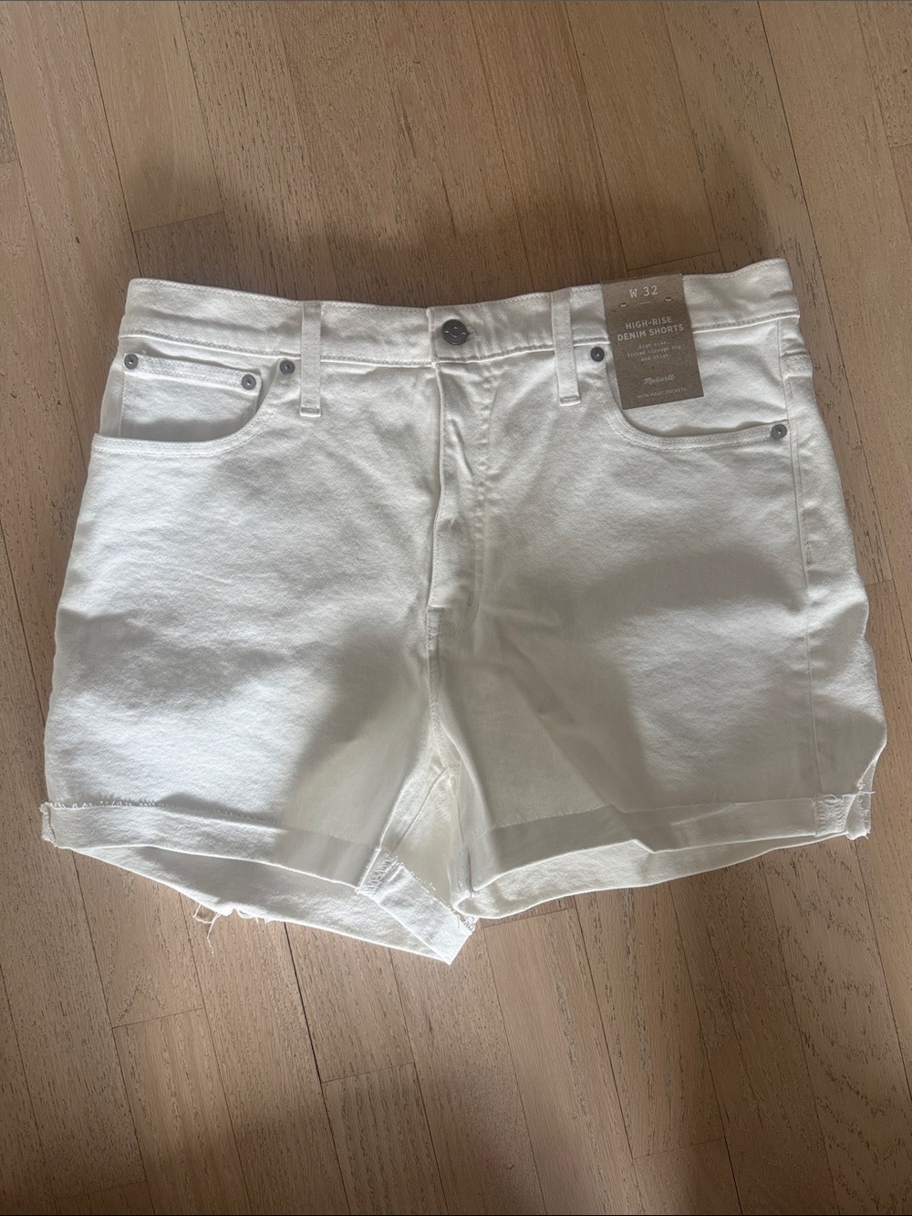 Madewell Women’s White Denim Shorts
